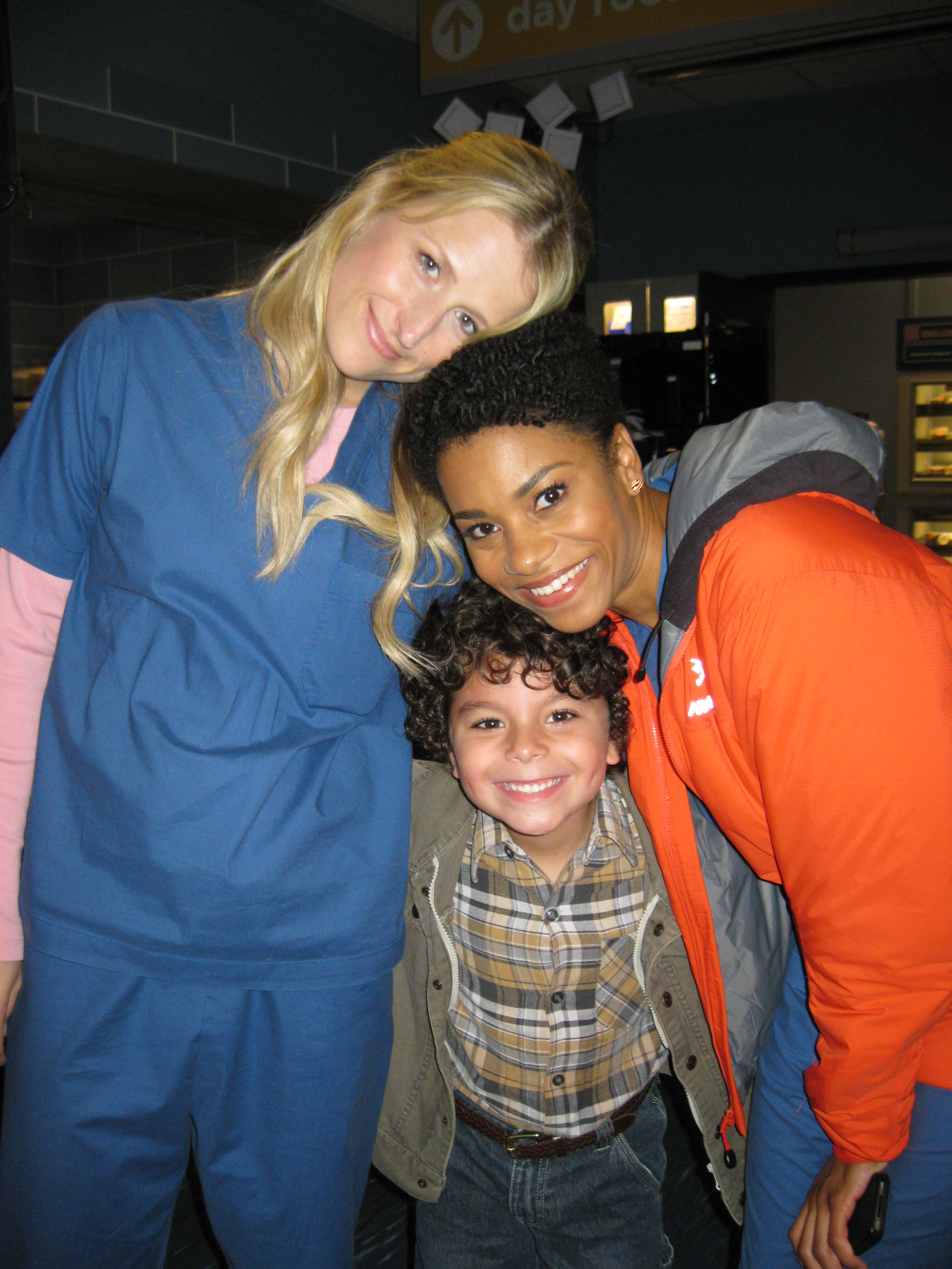 Bruce onset of Emily Owens with Mamie Gummer & Kelly McCreary