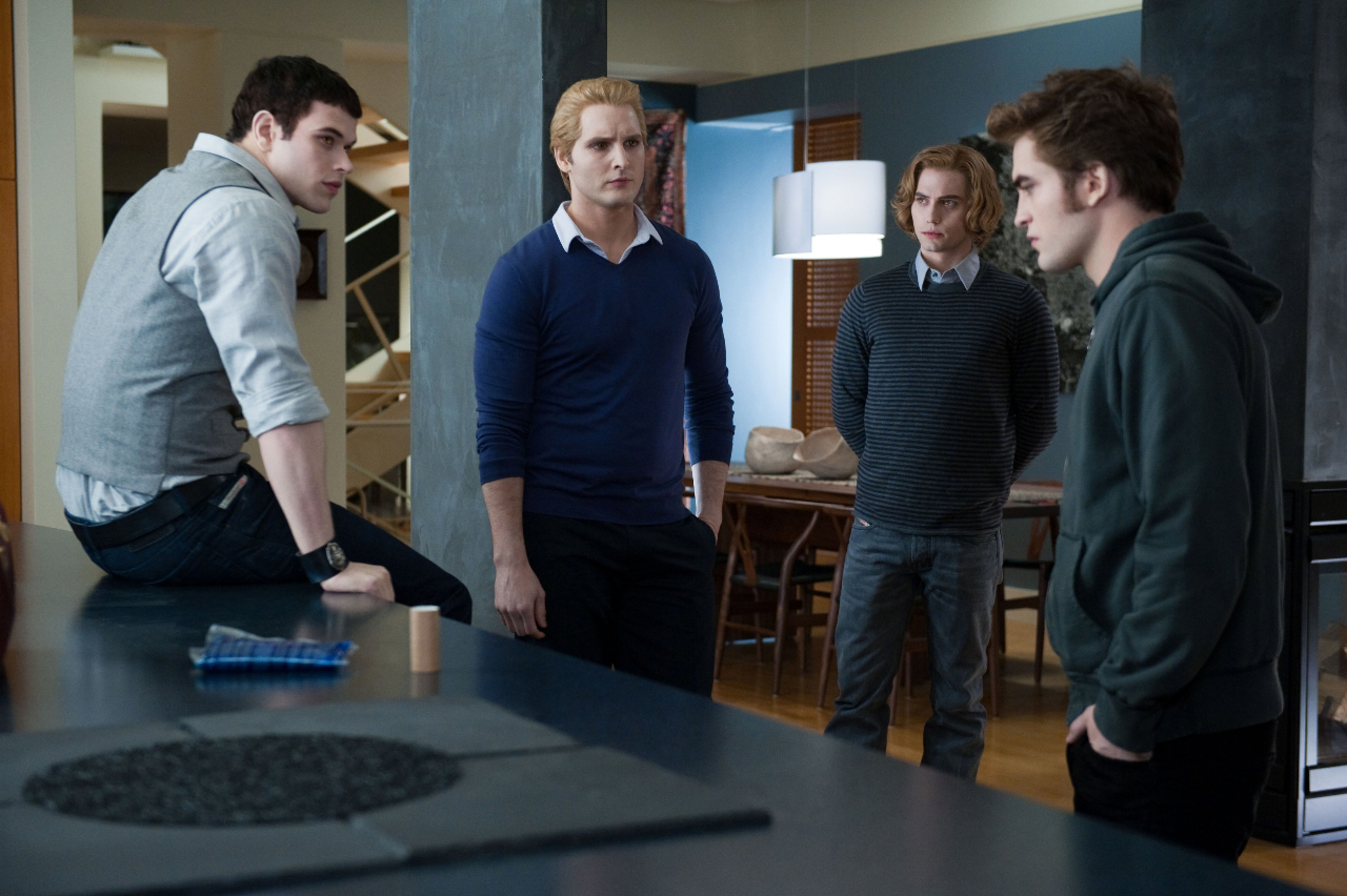 Still of Peter Facinelli, Robert Pattinson, Kellan Lutz and Jackson Rathbone in The Twilight Saga: Eclipse (2010)