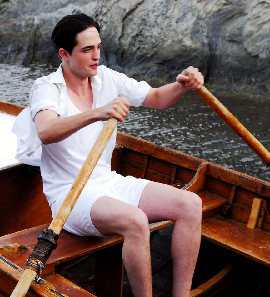 Still of Robert Pattinson in Little Ashes (2008)