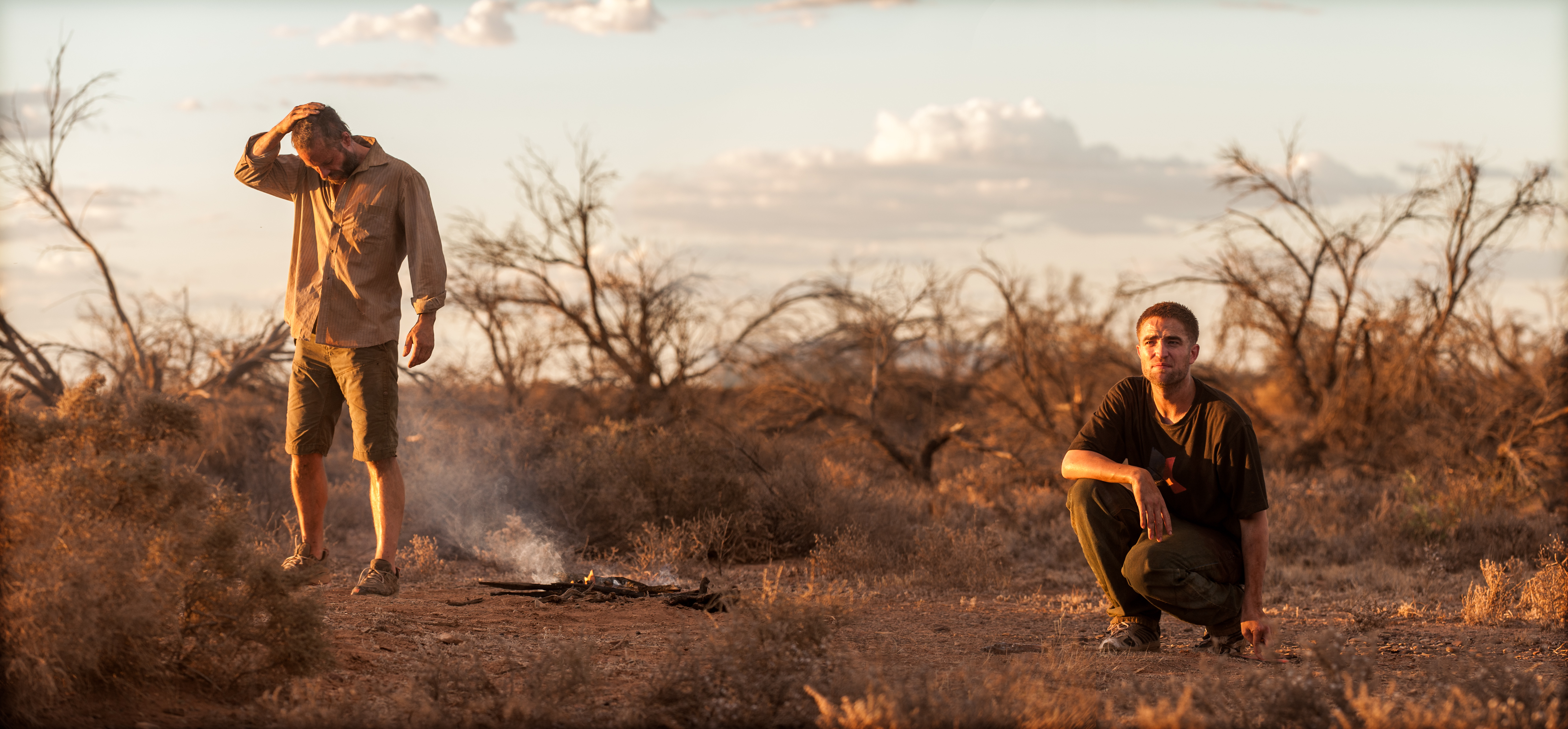 Still of Guy Pearce and Robert Pattinson in The Rover (2014)