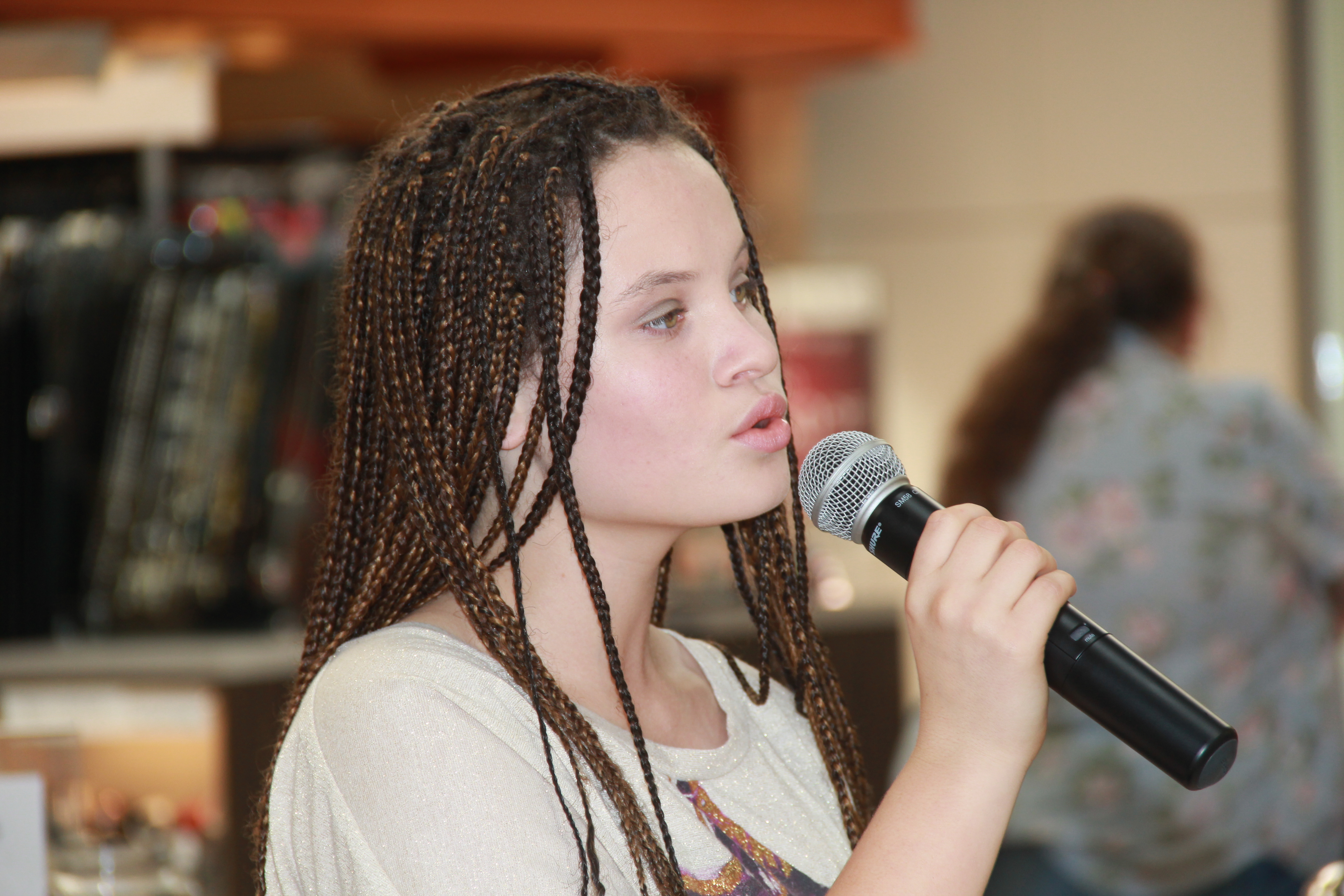 Felicity performing for Tunes For Tots Summer 2014