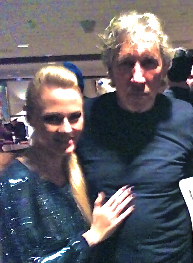 After the video premier at Madison Square Gardens. DeeDee w/Roger Waters for Pink Floyd 'The Wall Tour