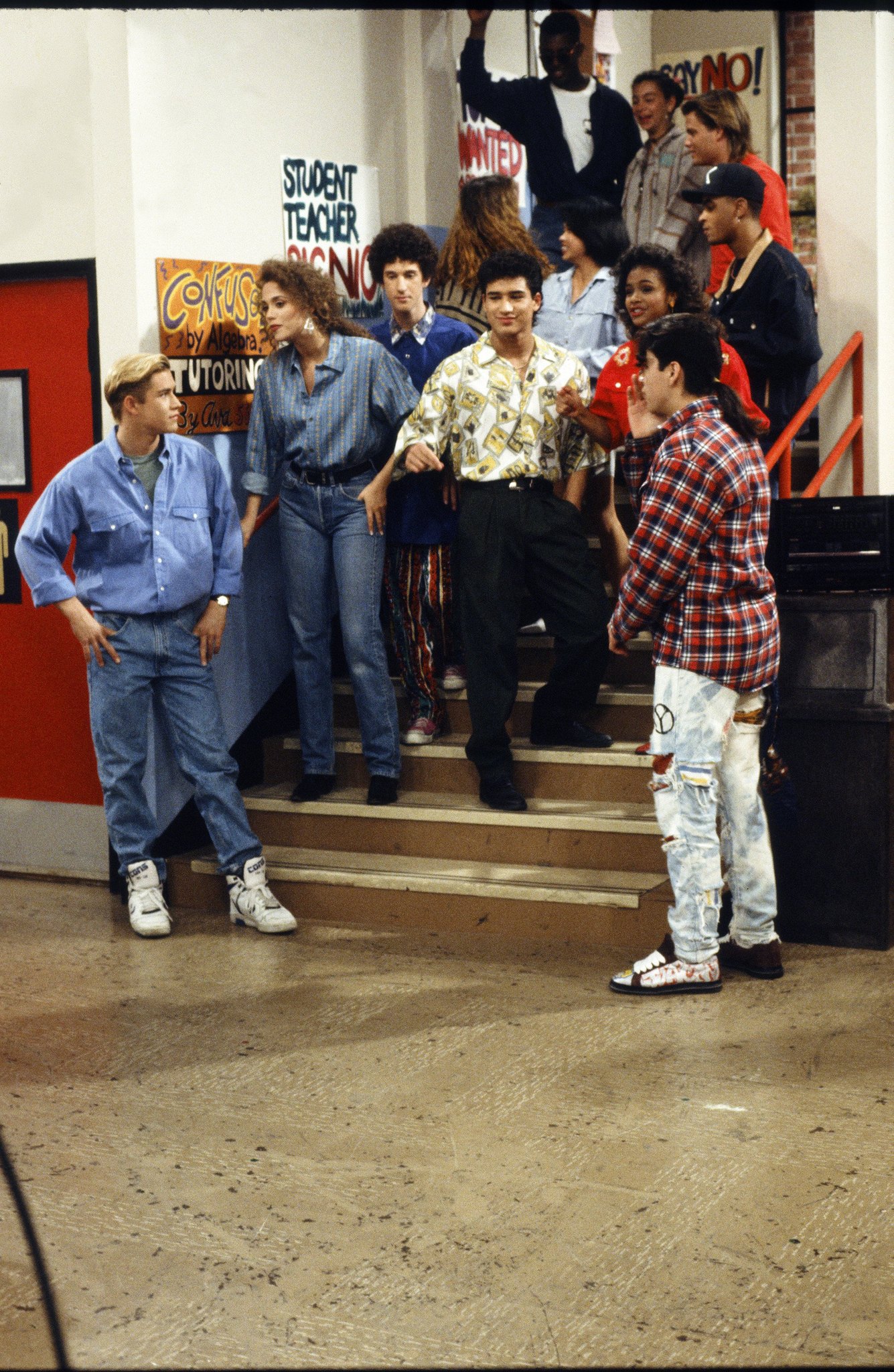 Still of Elizabeth Berkley, Mark-Paul Gosselaar, Dustin Diamond, Mario Lopez and Lark Voorhies in Saved by the Bell (1989)