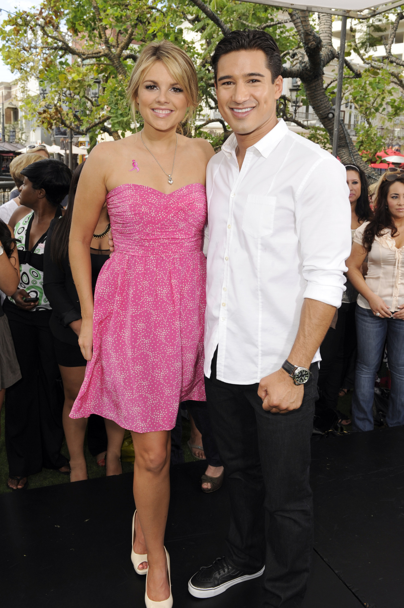 Mario Lopez and Ali Fedotowsky