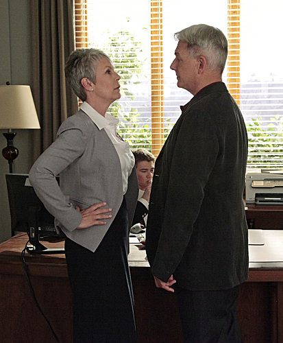 Still of Jamie Lee Curtis and Mark Harmon in NCIS: Naval Criminal Investigative Service (2003)