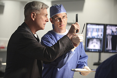 Still of Mark Harmon and Brian Dietzen in NCIS: Naval Criminal Investigative Service (2003)