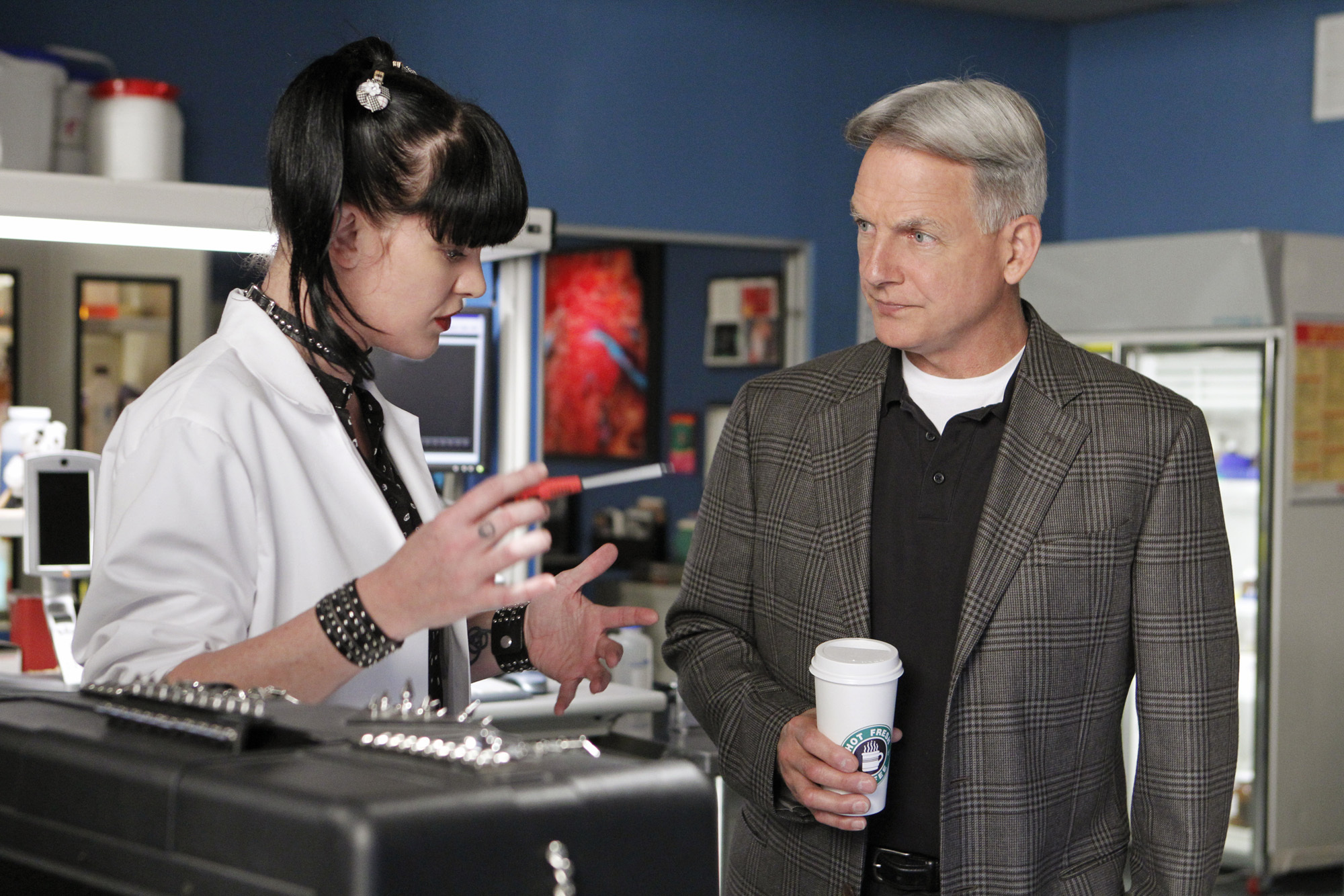 Still of Mark Harmon and Pauley Perrette in NCIS: Naval Criminal Investigative Service (2003)