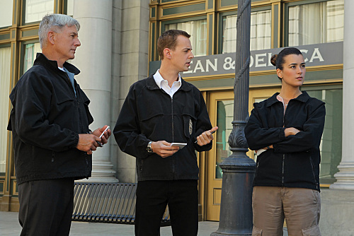 Still of Mark Harmon, Sean Murray and Cote de Pablo in NCIS: Naval Criminal Investigative Service (2003)