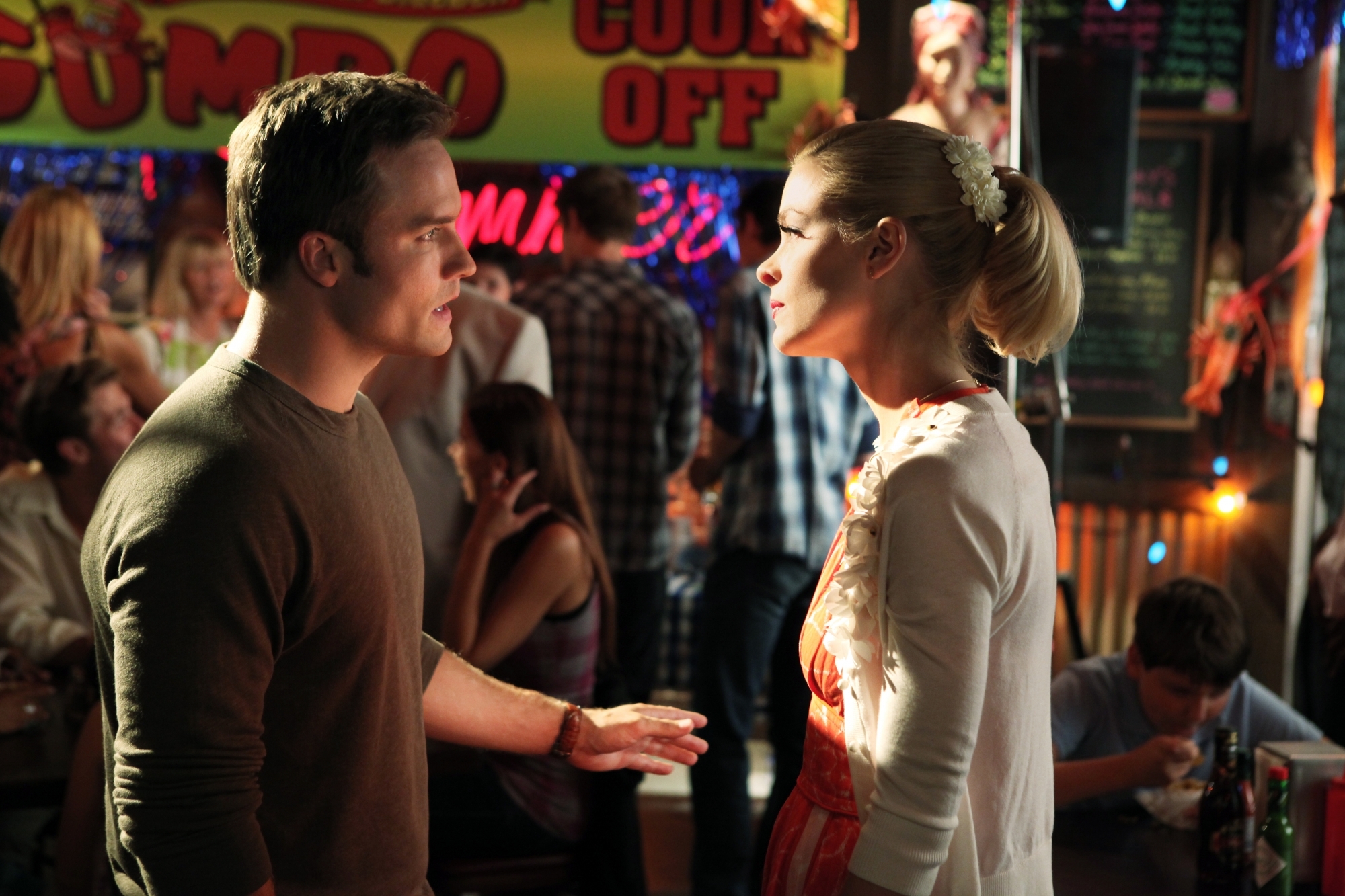 Still of Jaime King and Scott Porter in Hart of Dixie (2011)