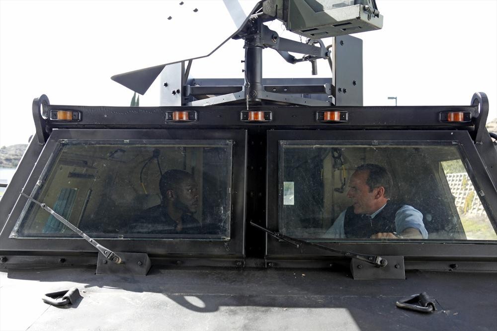 Still of Clark Gregg and B.J. Britt in Agents of S.H.I.E.L.D. (2013)