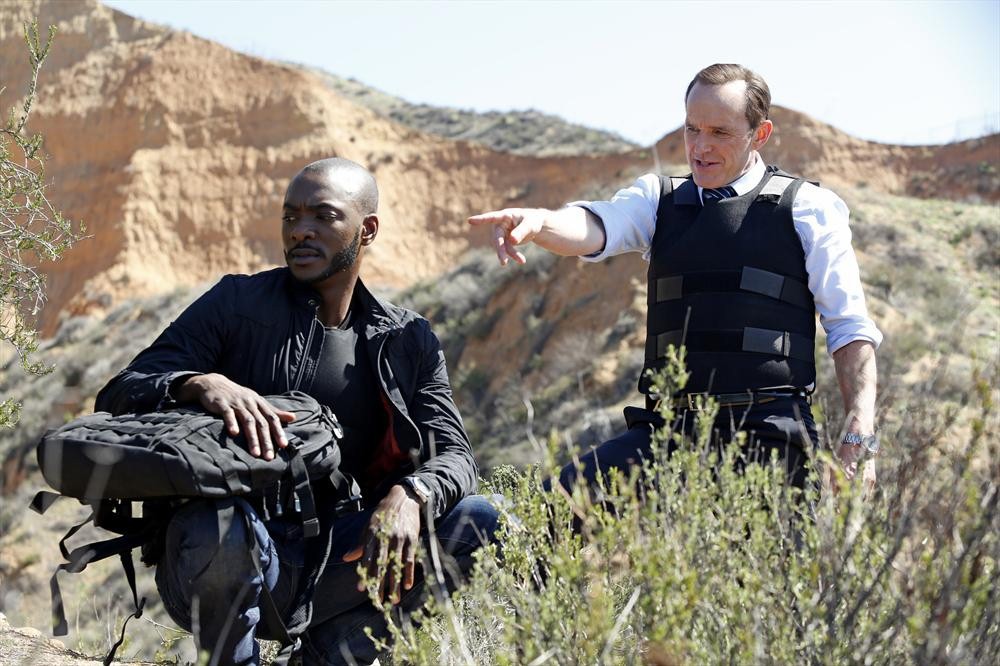 Still of Clark Gregg and B.J. Britt in Agents of S.H.I.E.L.D. (2013)