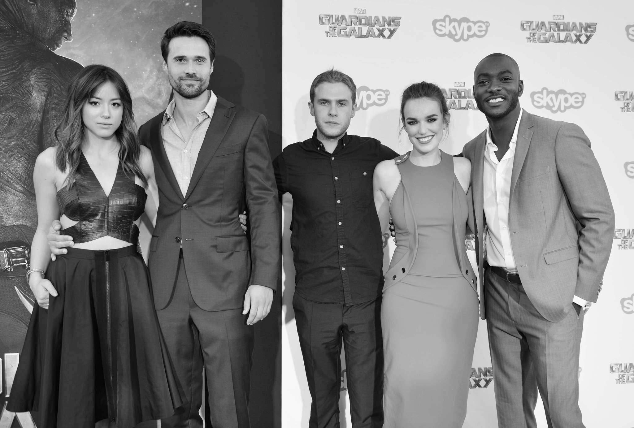 Iain De Caestecker, B.J. Britt, Brett Dalton, Chloe Bennet and Elizabeth Henstridge at event of Galaktikos sergetojai (2014)