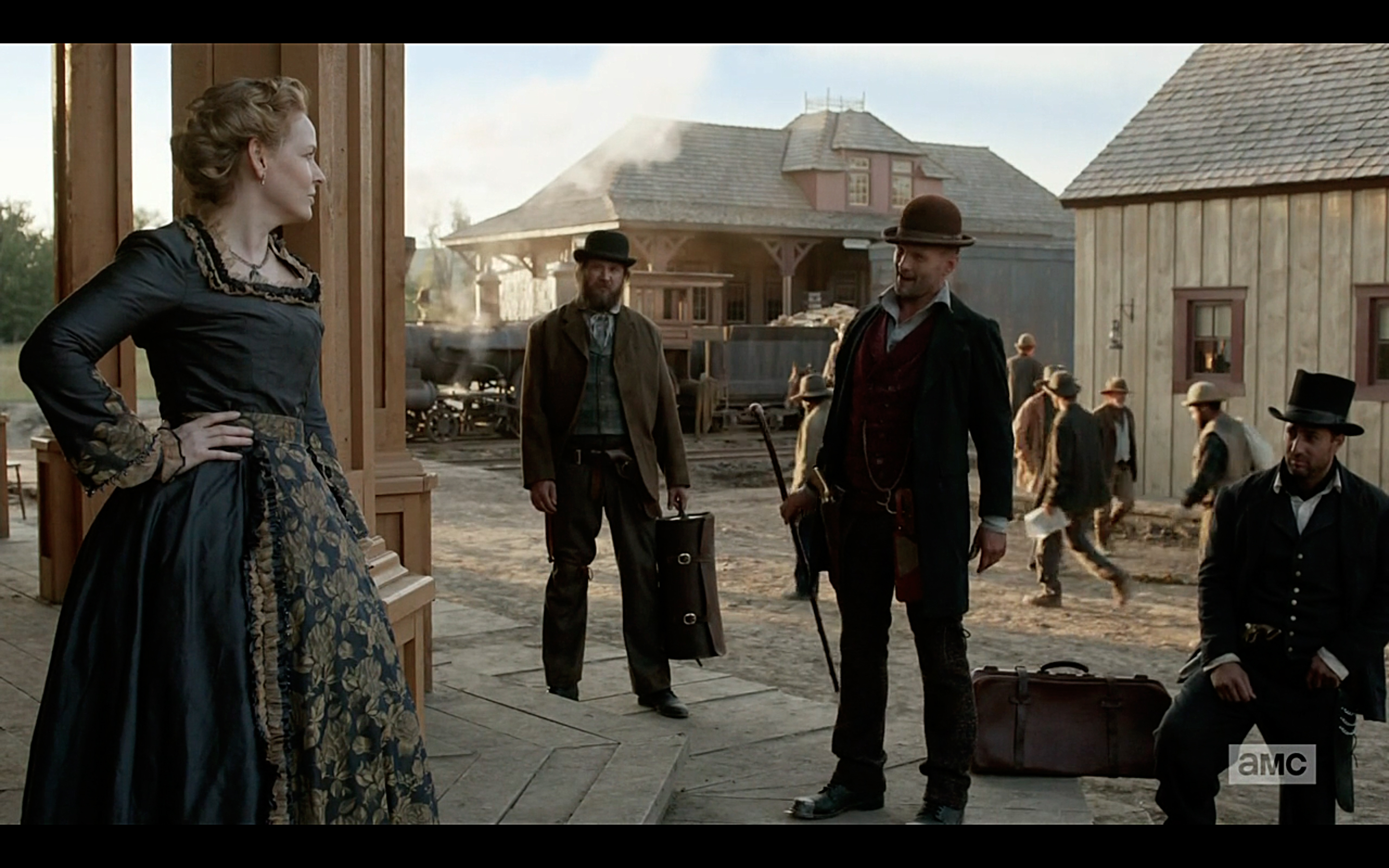 Guarding my boss #AndrewHoward aka Dandy Johnny Shea in front of the hotel when the #deadrabbits roll into Cheyenne. With #ChelahHorsdal aka Maggie Palmer. #hellonwheels episode 4.11 #bleedingkansas