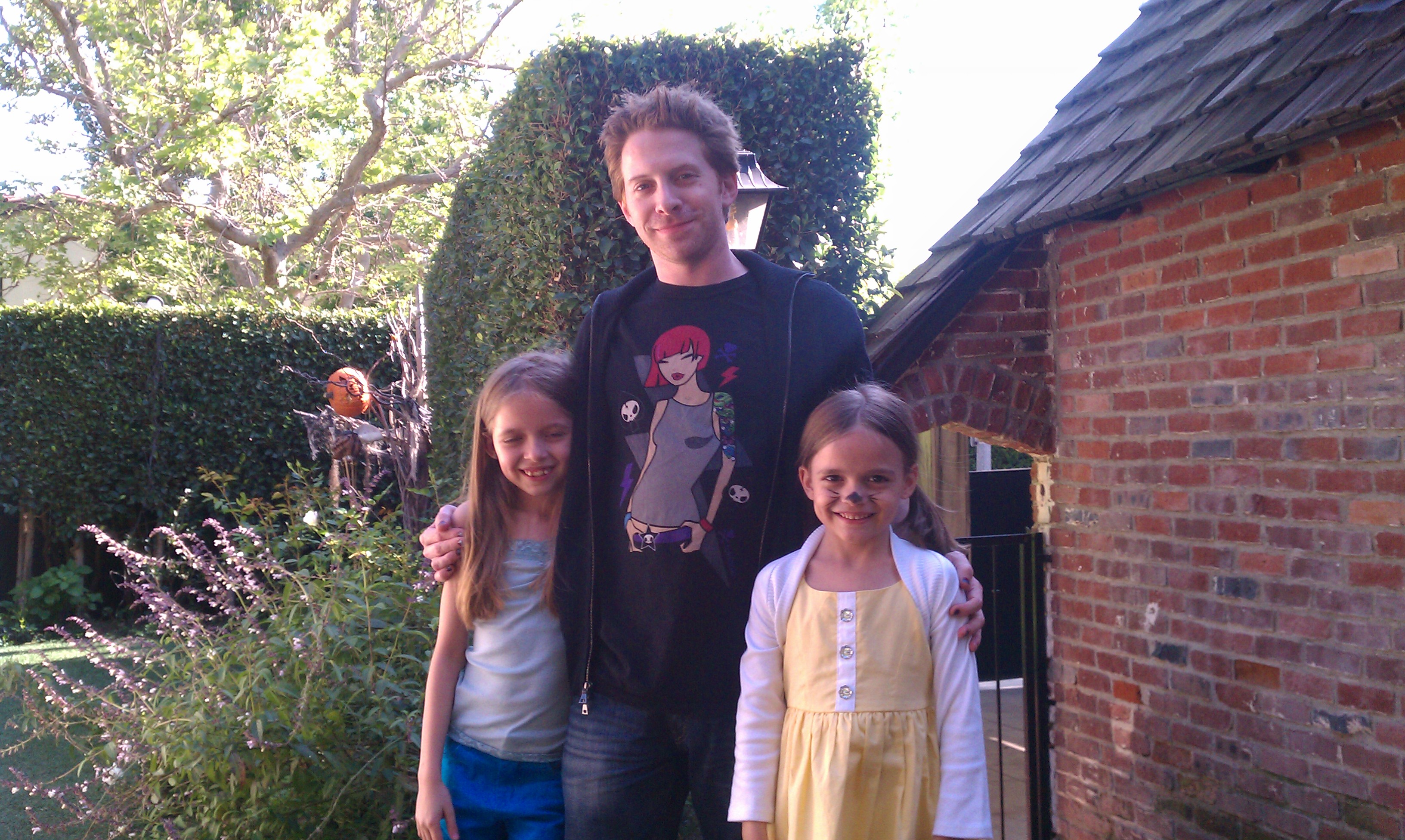 Mykayla and sister Hannah on the set of Halfway to Halloween with Seth Green.