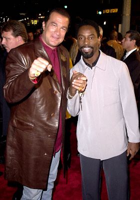 Steven Seagal and Isaiah Washington at event of Exit Wounds (2001)