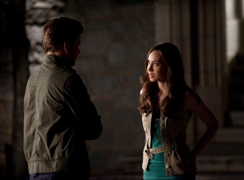 Still of Matthew Davis and Courtney Ford in Vampyro dienorasciai (2009)