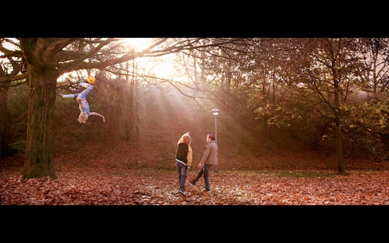 Stunt double: Dirk Kuyt Screenshot for a supermarket commercial (C1000)