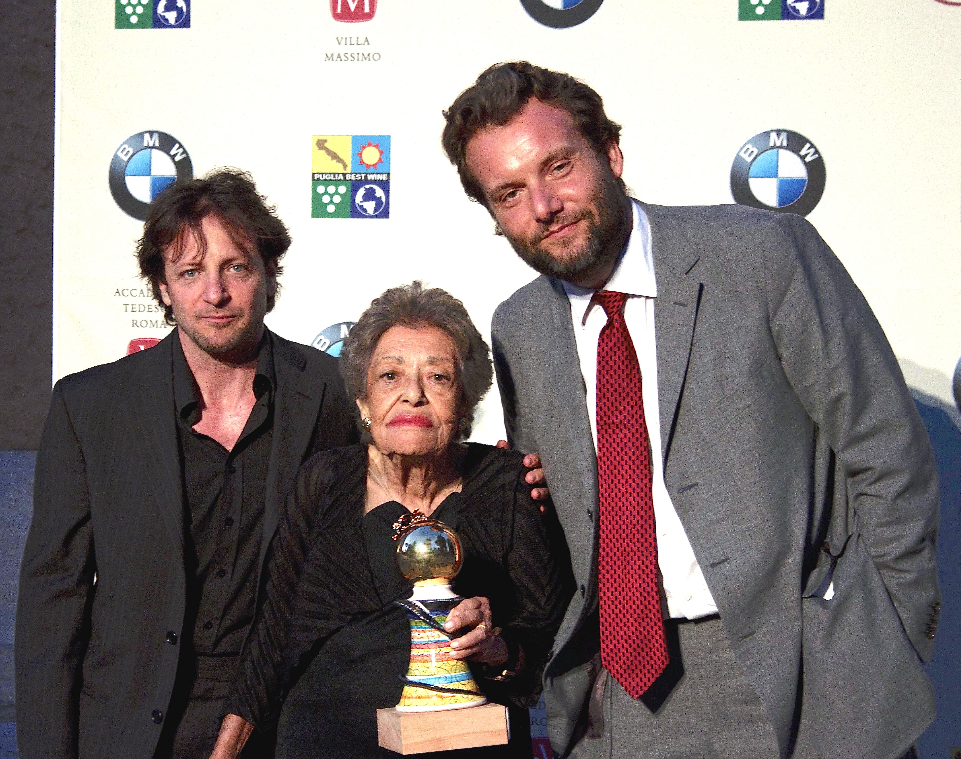 Giovanna Cau: Golden Globe Lifetime Achievement Award.