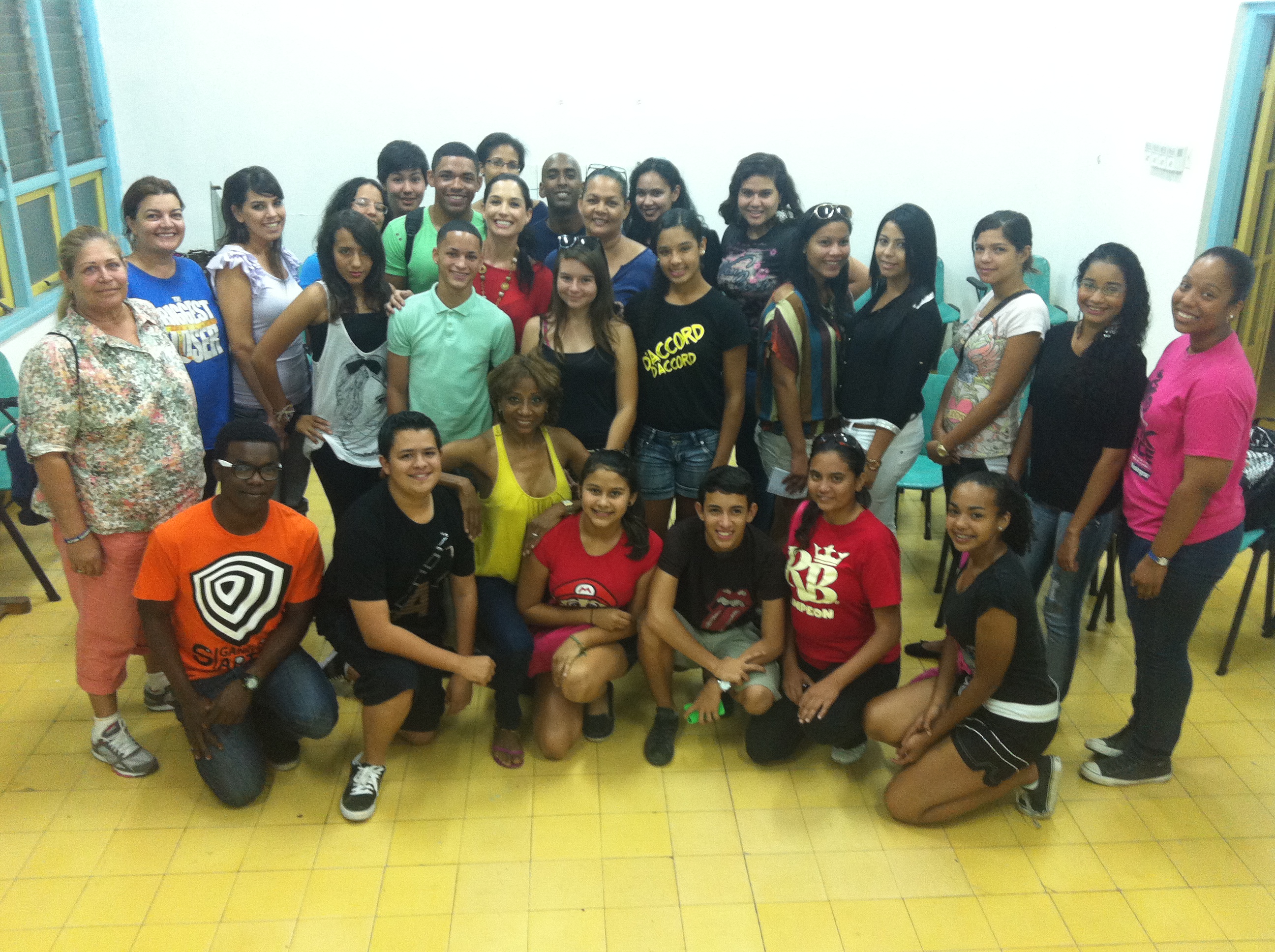 Nathalie Biermanns with her students of:Film Acting Workshop in Aruba
