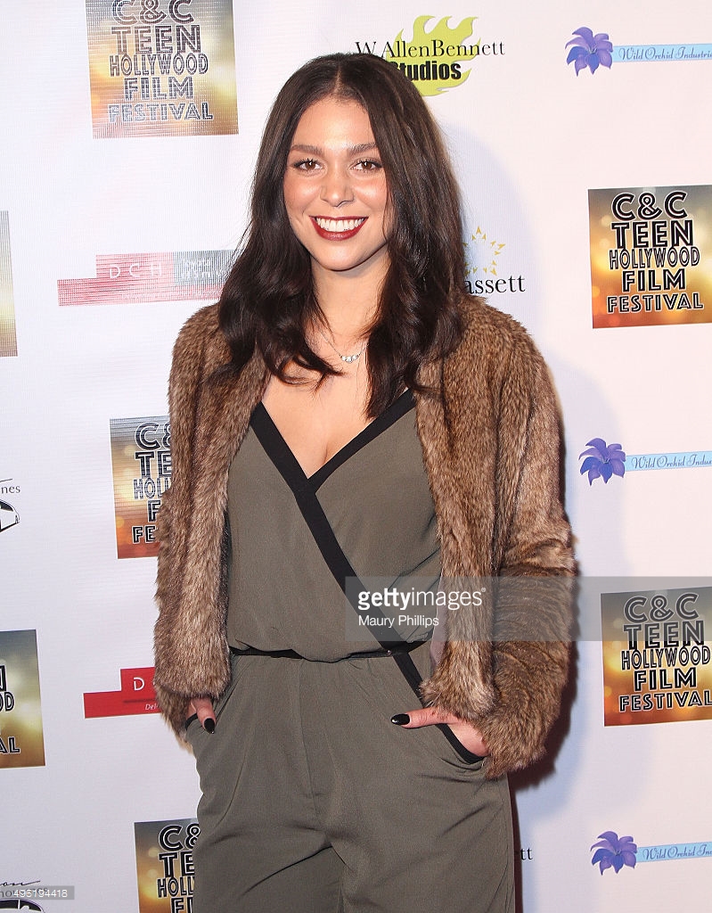 Amanda Lungaro arrives at the C&C Teen Hollywood Film Festival 2015. She is the host of the evening.