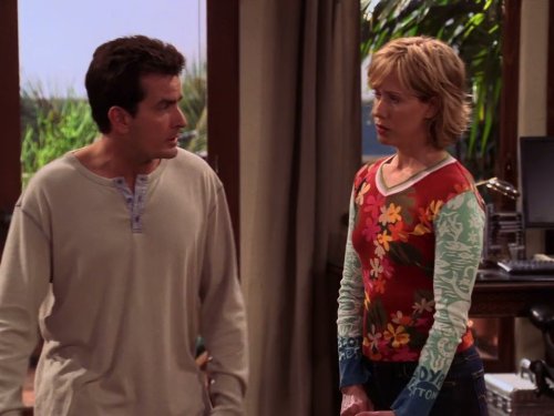 Still of Charlie Sheen and Myndy Crist in Two and a Half Men (2003)