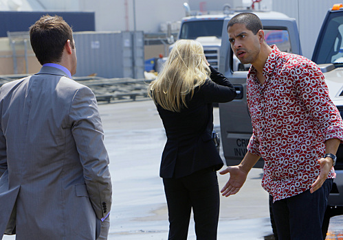 Still of Emily Procter, Adam Rodriguez and Jonathan Togo in CSI Majamis (2002)