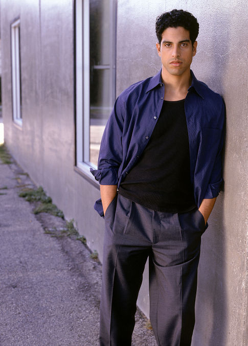 Adam Rodriguez in Roswell (1999)