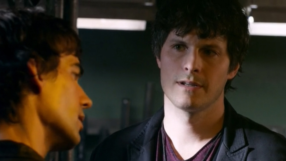 Still of Seann Gallagher and Christopher Gorham in Covert Affairs
