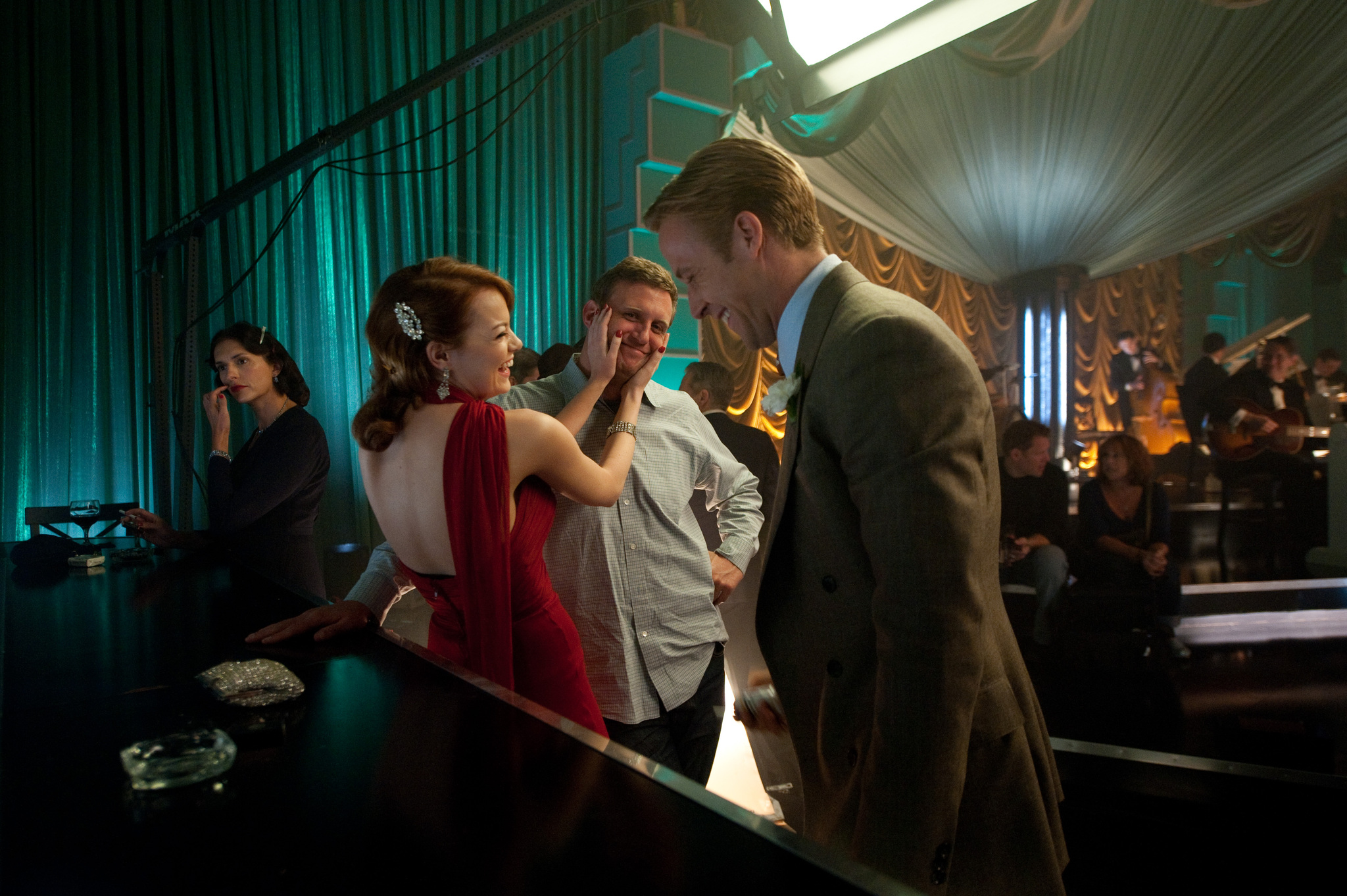 Still of Ruben Fleischer, Ryan Gosling and Emma Stone in Gangsteriu medziotojai (2013)