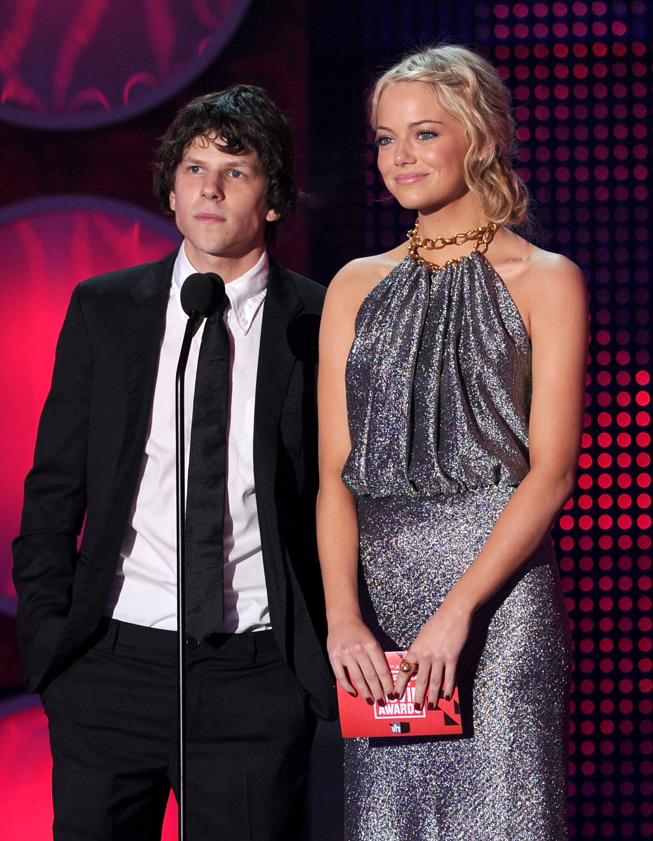 Jesse Eisenberg and Emma Stone