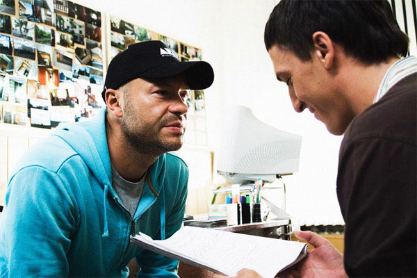 Fedor Bondarchuk and Artur Smolyaninov on the shooting of Zhara (The Heat, 2006)