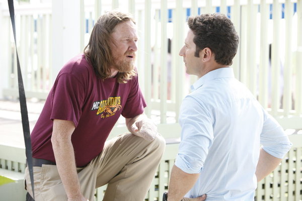 Still of Mark Feuerstein, Hank Lawson and Royal Pains in Royal Pains (2009)