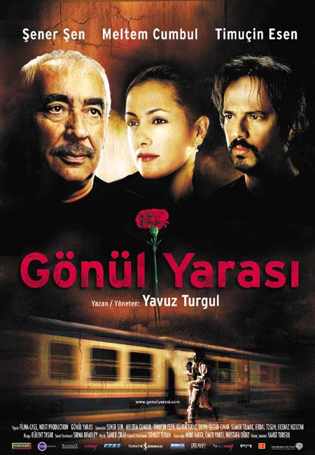 Meltem Cumbul, Sener Sen and Timuçin Esen in Gönül Yarasi (2005)