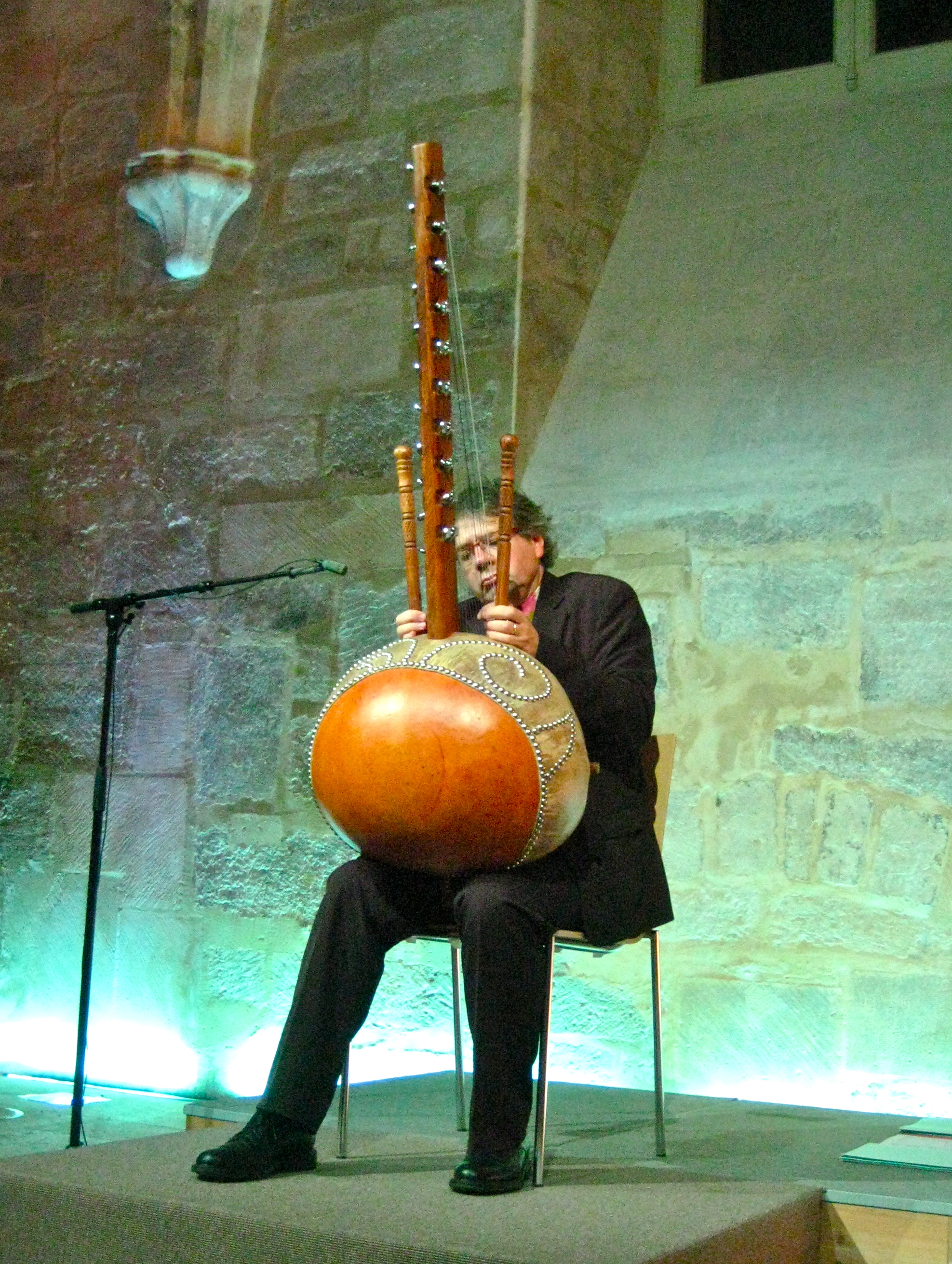 Jacques Burtin playing the kora at the College des Bernardins, Paris, October 2, 2010