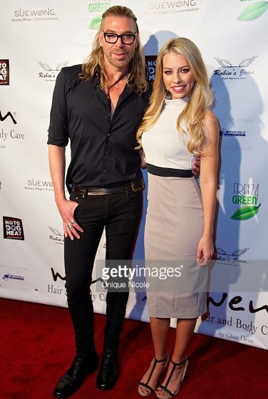 Stylist Chaz Dean and Sports Broadcaster Lindsay McCormick attend Putting For Pups Golf Tournament And Gala Brookside Golf Club on September 13, 2015 in Pasadena, California.