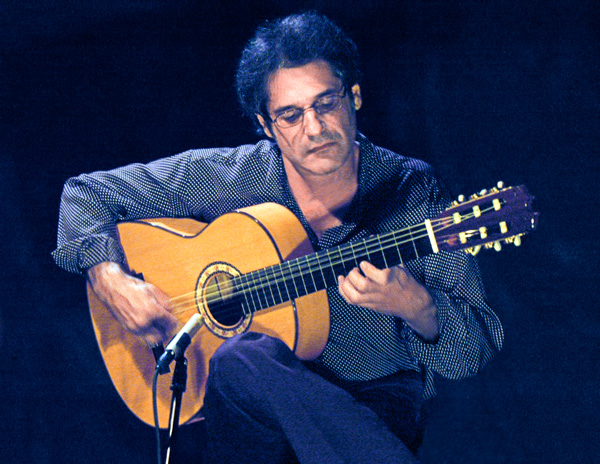 Antonio Triana II, guitarrista in KUMPANIA Flamenco Los Angeles