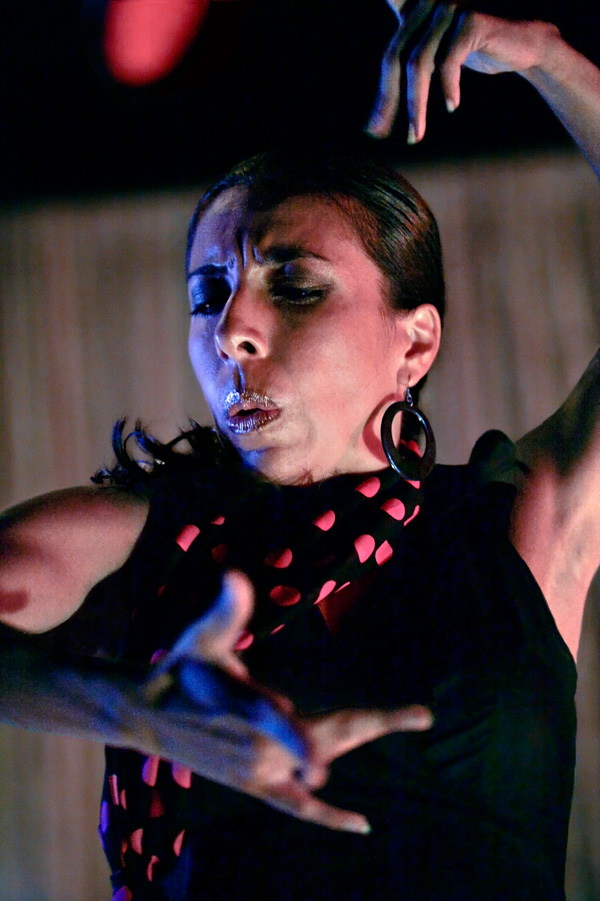 Briseyda Zarate Fernandez, bailaora in KUMPANIA Flamenco Los Angele