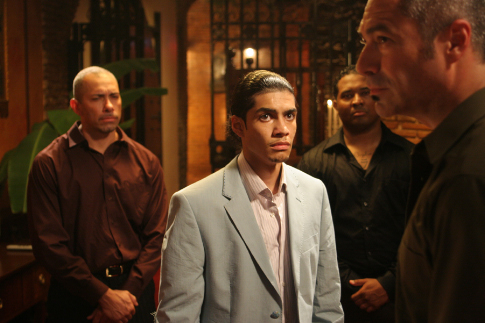 Still of Rick Gonzalez and Gary Perez in Illegal Tender (2007)