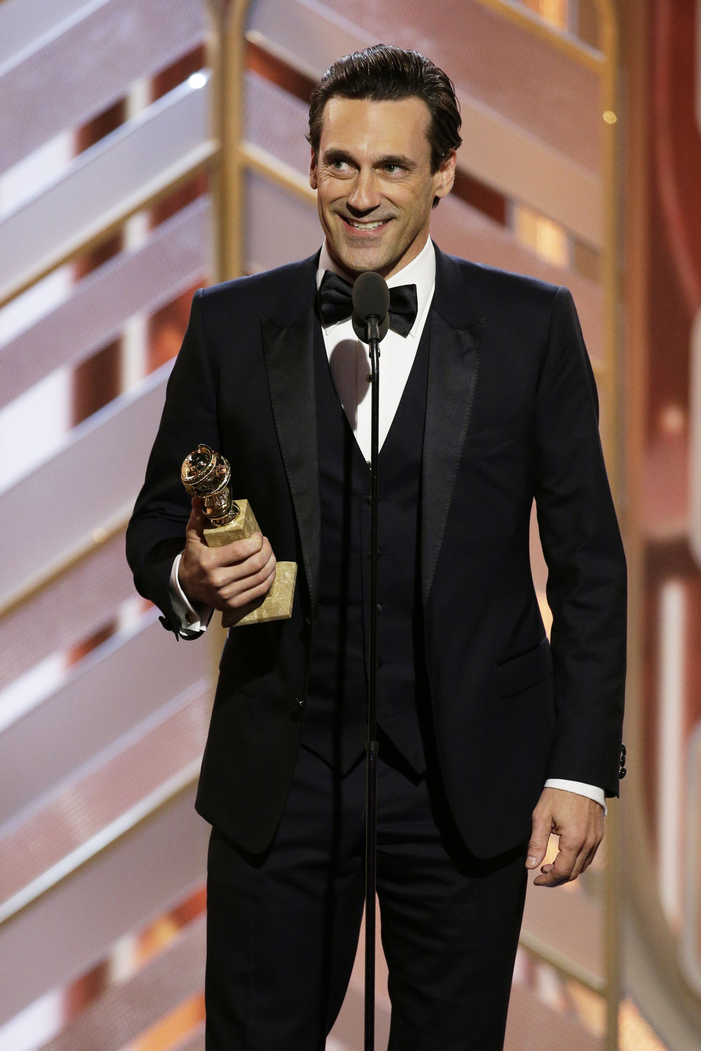 Jon Hamm at event of 73rd Golden Globe Awards (2016)