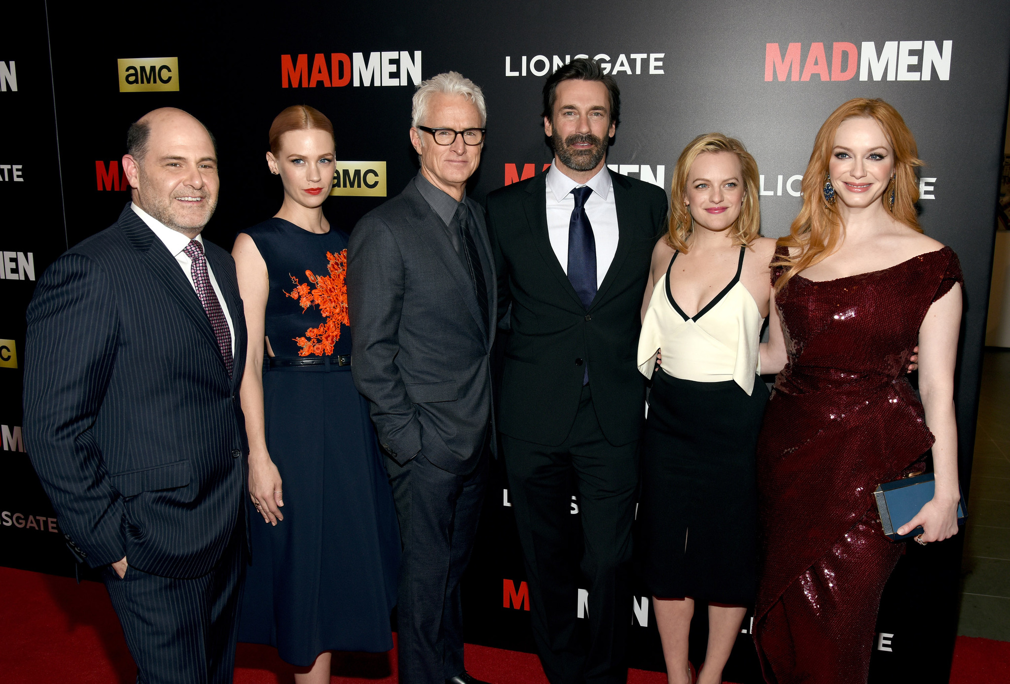 January Jones, Elisabeth Moss, Jon Hamm, Christina Hendricks, John Slattery and Matthew Weiner at event of MAD MEN. Reklamos vilkai (2007)