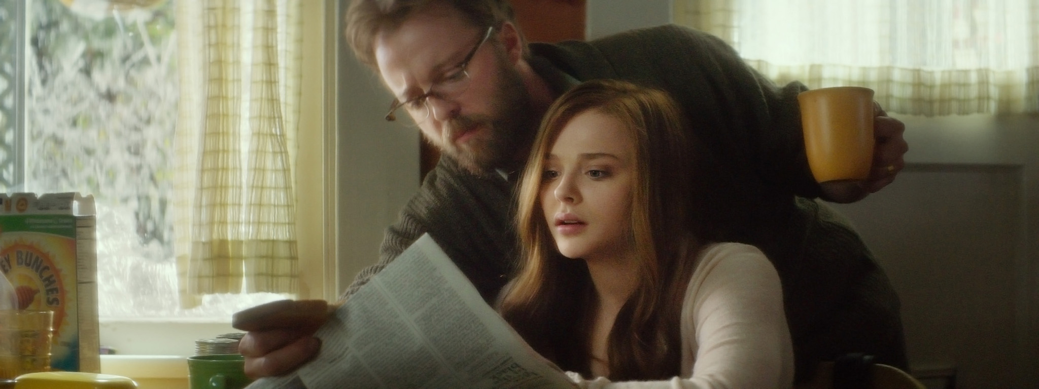 Still of Joshua Leonard and Chloë Grace Moretz in Jei pasilikciau (2014)