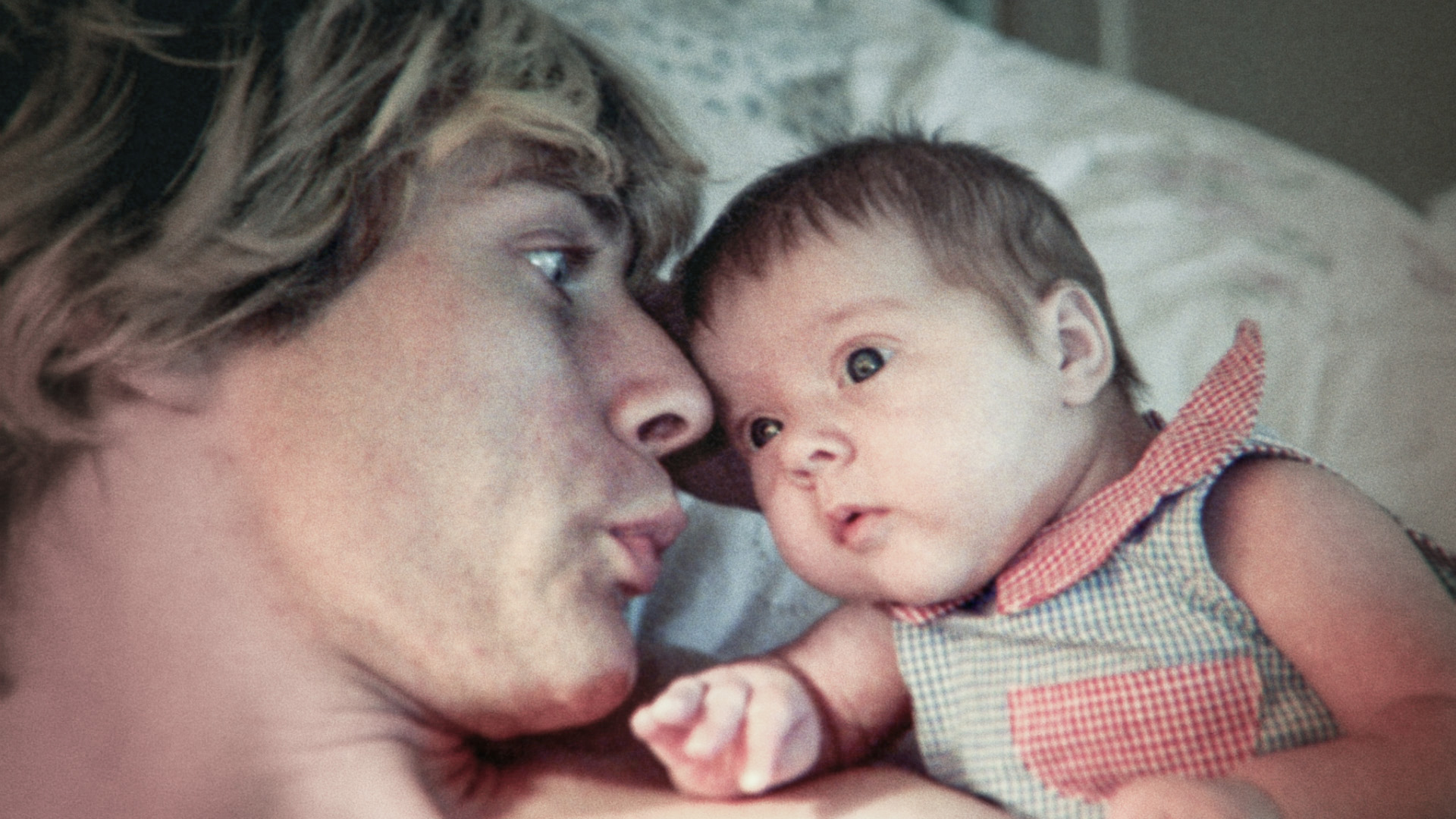 Still of Kurt Cobain and Frances Bean Cobain in Cobain: Montage of Heck (2015)