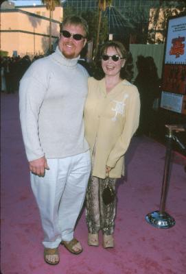 Roseanne Barr and Ben Thomas at event of Austin Powers: The Spy Who Shagged Me (1999)