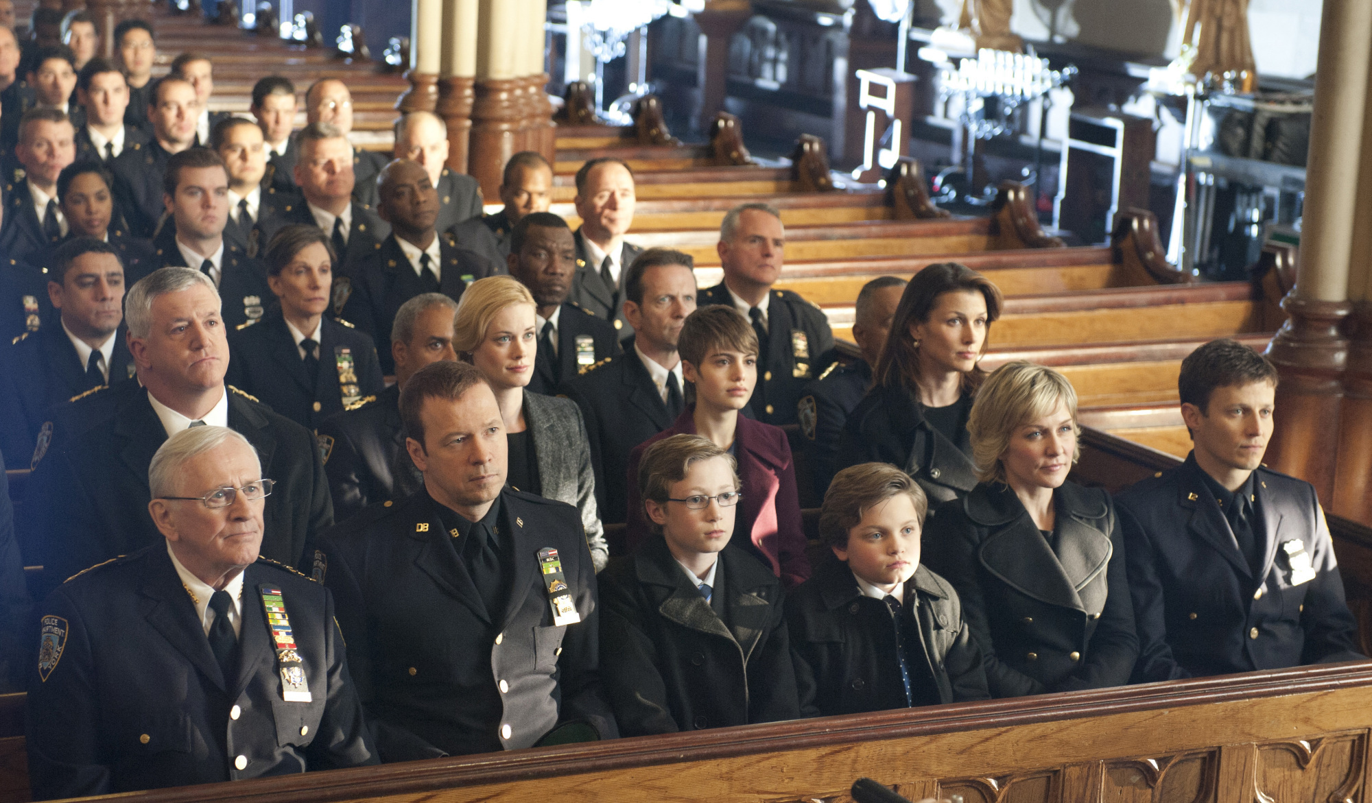 Still of Bridget Moynahan, Donnie Wahlberg, Len Cariou, Amy Carlson, Abigail Hawk, Gregory Jbara, Sami Gayle, Sean Reagan, Tony Terraciano, Andrew Terraciano and Garrett Moore in Blue Bloods (2010)