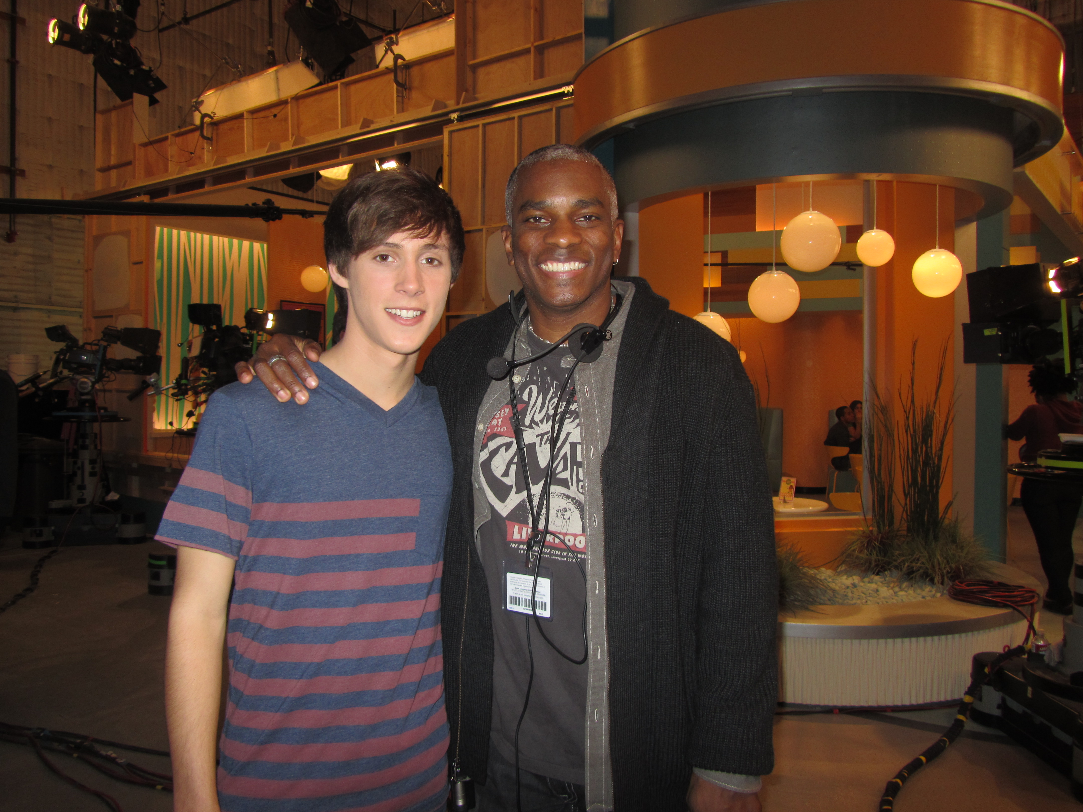 Cameron on set with Nickelodeon's 