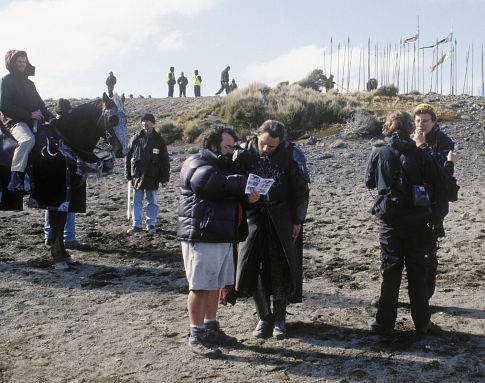 Peter Jackson and Viggo Mortensen in Ziedu Valdovas: Karaliaus sugrizimas (2003)