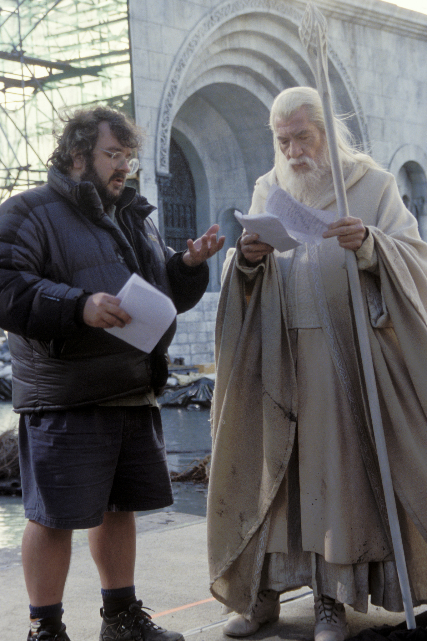 Still of Peter Jackson and Ian McKellen in Ziedu Valdovas: Karaliaus sugrizimas (2003)