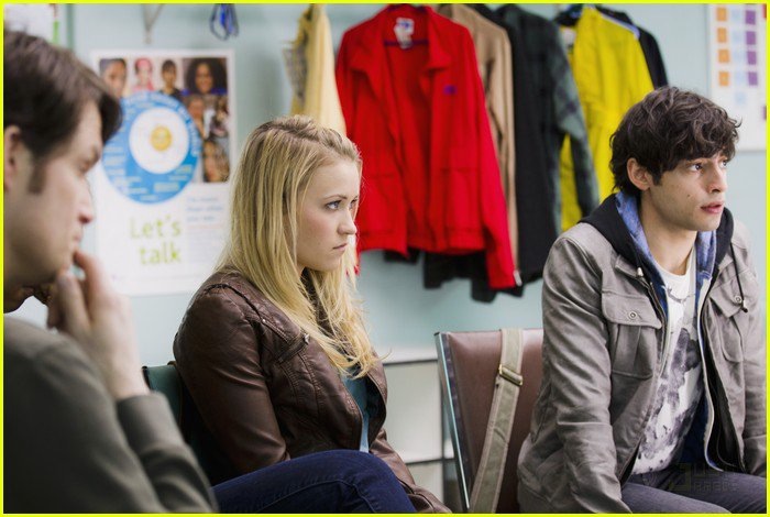 Emily Osment and Jade Hassouné in Cyberbully. 2011 (MUSE ENTERTAINMENT/JAN THIJS) EMILY OSMENT © 2011 Muse Entertainment. All rights reserved.