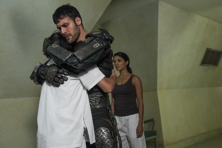 Still of Nazneen Contractor, Ryan Guzman and Lucius Hoyos in Heroes Reborn (2015)