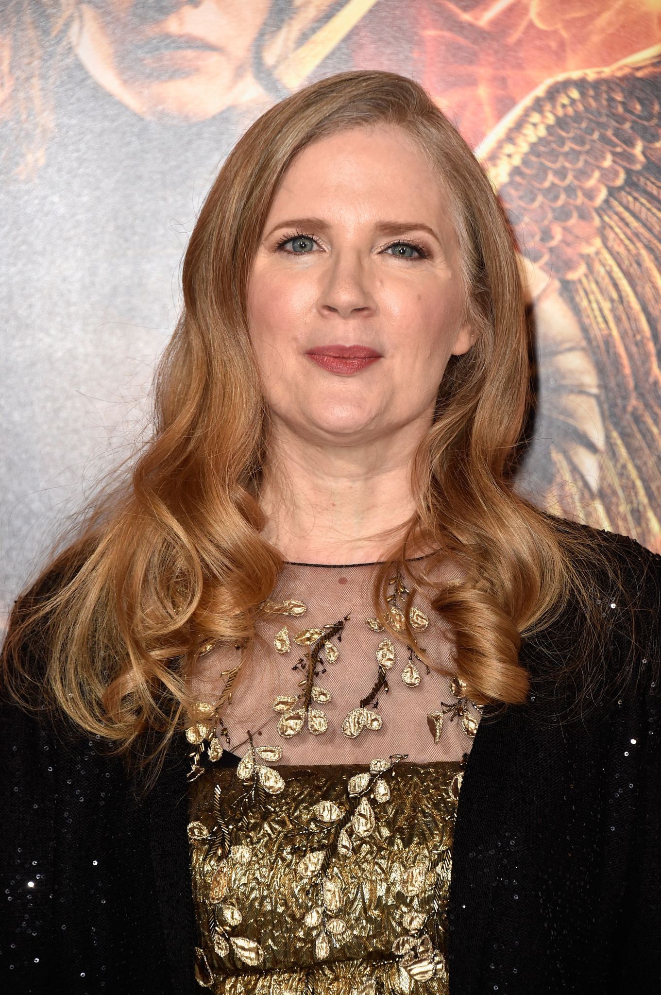 Suzanne Collins at event of Bado zaidynes: Strazdas giesmininkas. 1 dalis (2014)